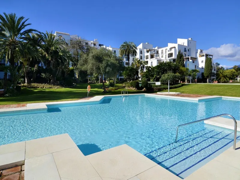 3 Bedroom Middle Floor Apartment in Puerto Banús