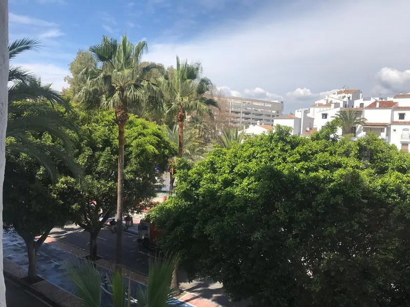 2 Bedroom Middle Floor Apartment in Puerto Banús