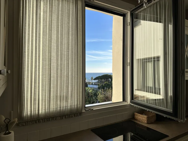 3 Bedroom Middle Floor Apartment in Puerto Banús