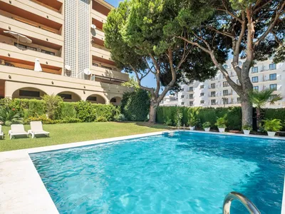 2 Bedroom Middle Floor Apartment in Nueva Andalucía