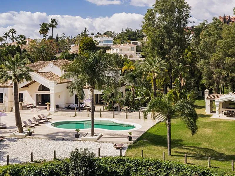 6 Bedroom Detached Villa in Nueva Andalucía