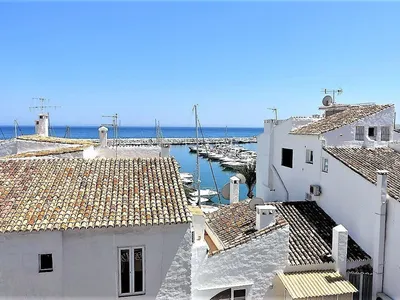 2 Bedroom Middle Floor Apartment in Puerto Banús