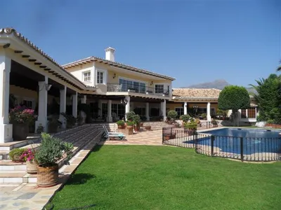 8 Bedroom Detached Villa in La Quinta