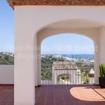 Estepona West, Completely renovated 3-bedroom townhouse in a frontline golf setting 3