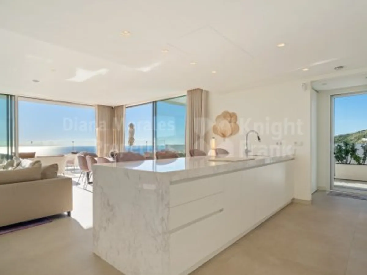Palo Alto 1, duplex penthouse with panoramic sea views in Palo Alto