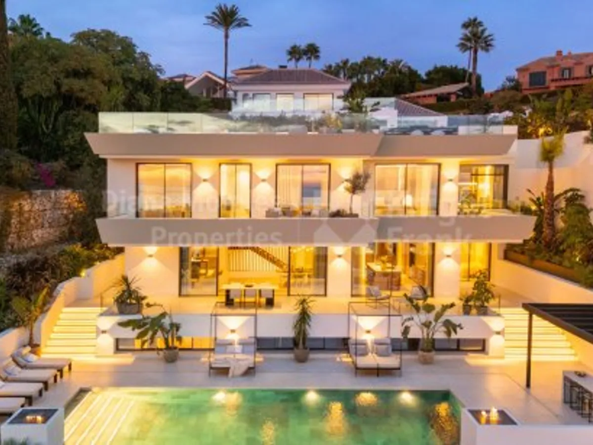 Marbella East, Villa Ember, exclusive property with modern design and spacious terraces