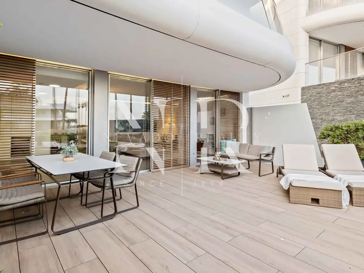 Beachfront apartment for sale in The Edge, Estepona