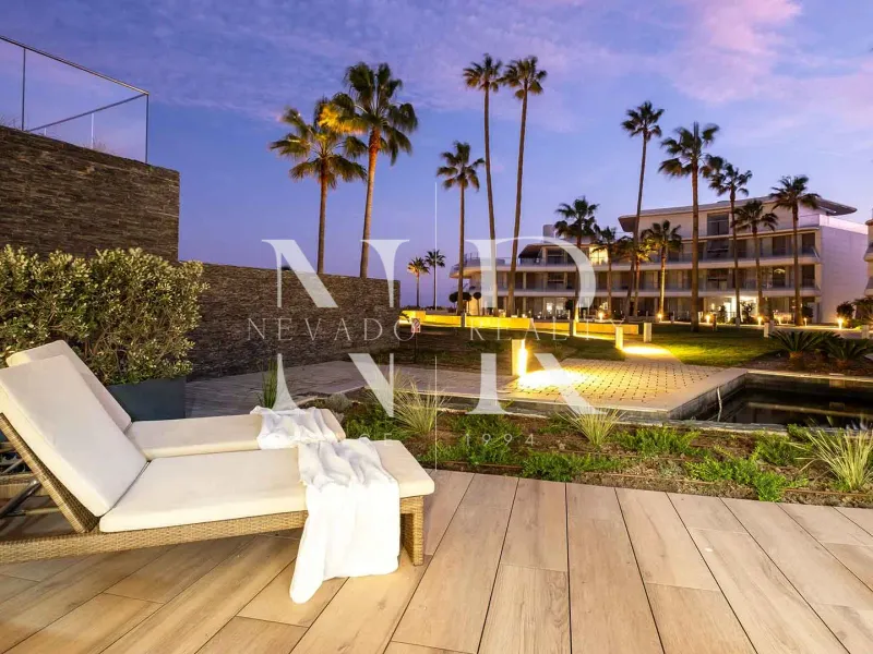 Beachfront apartment for sale in The Edge, Estepona