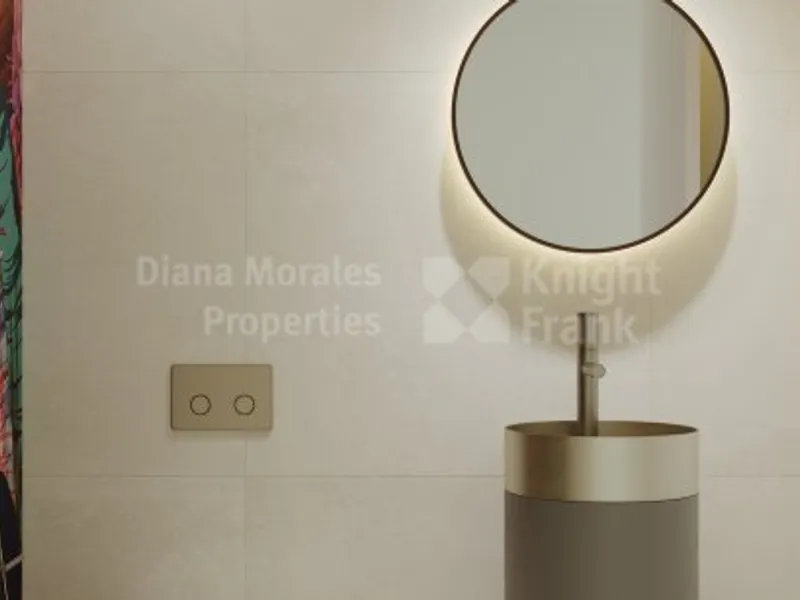 First-floor two-bedroom apartment with sea views in Real de la Quinta