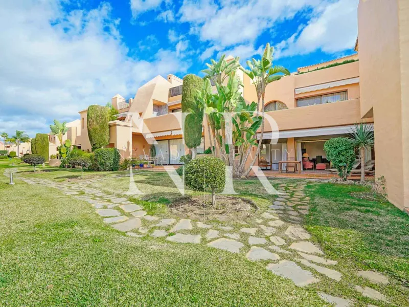 Apartment in La Cartuja Golf Estepona for sale