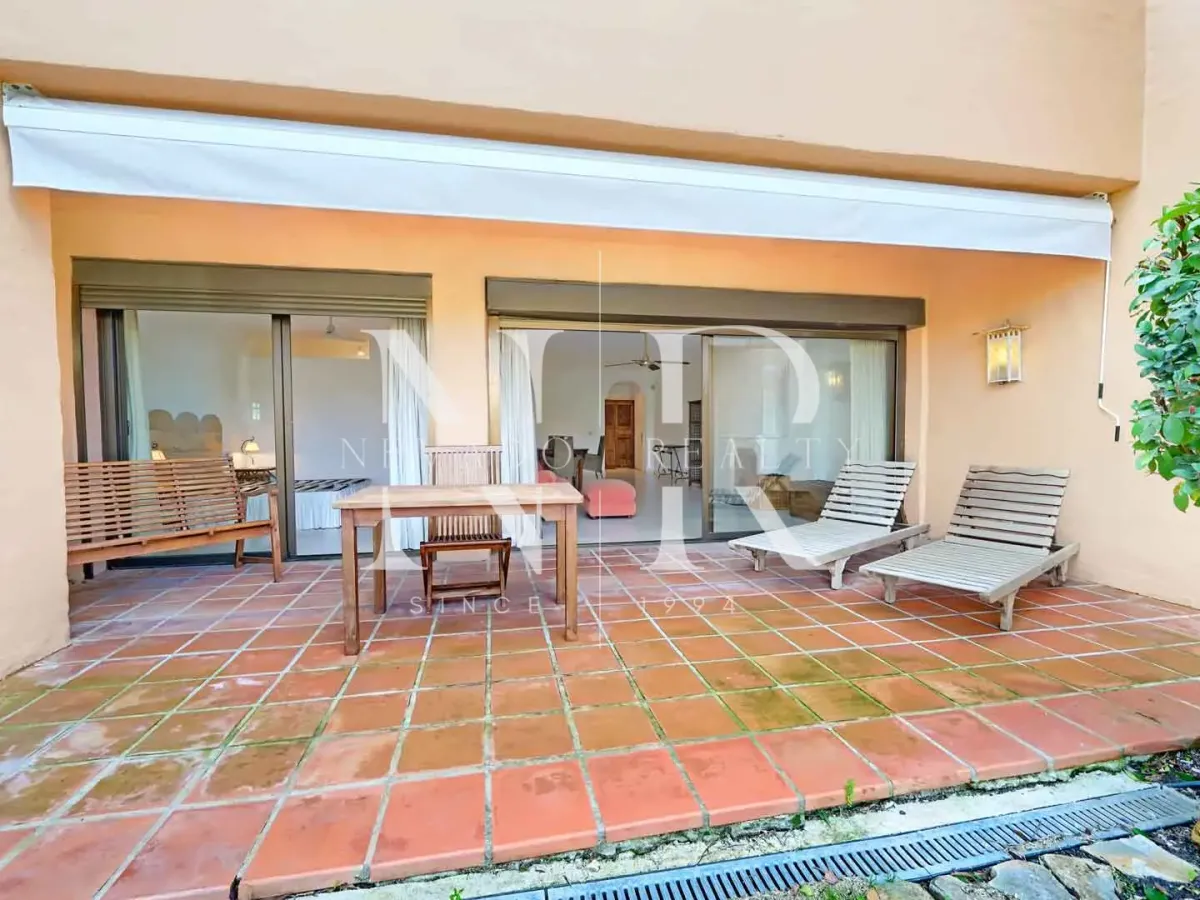 Apartment in La Cartuja Golf Estepona for sale