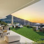 First-floor three-bedroom apartment with sea views in Real de la Quinta 10