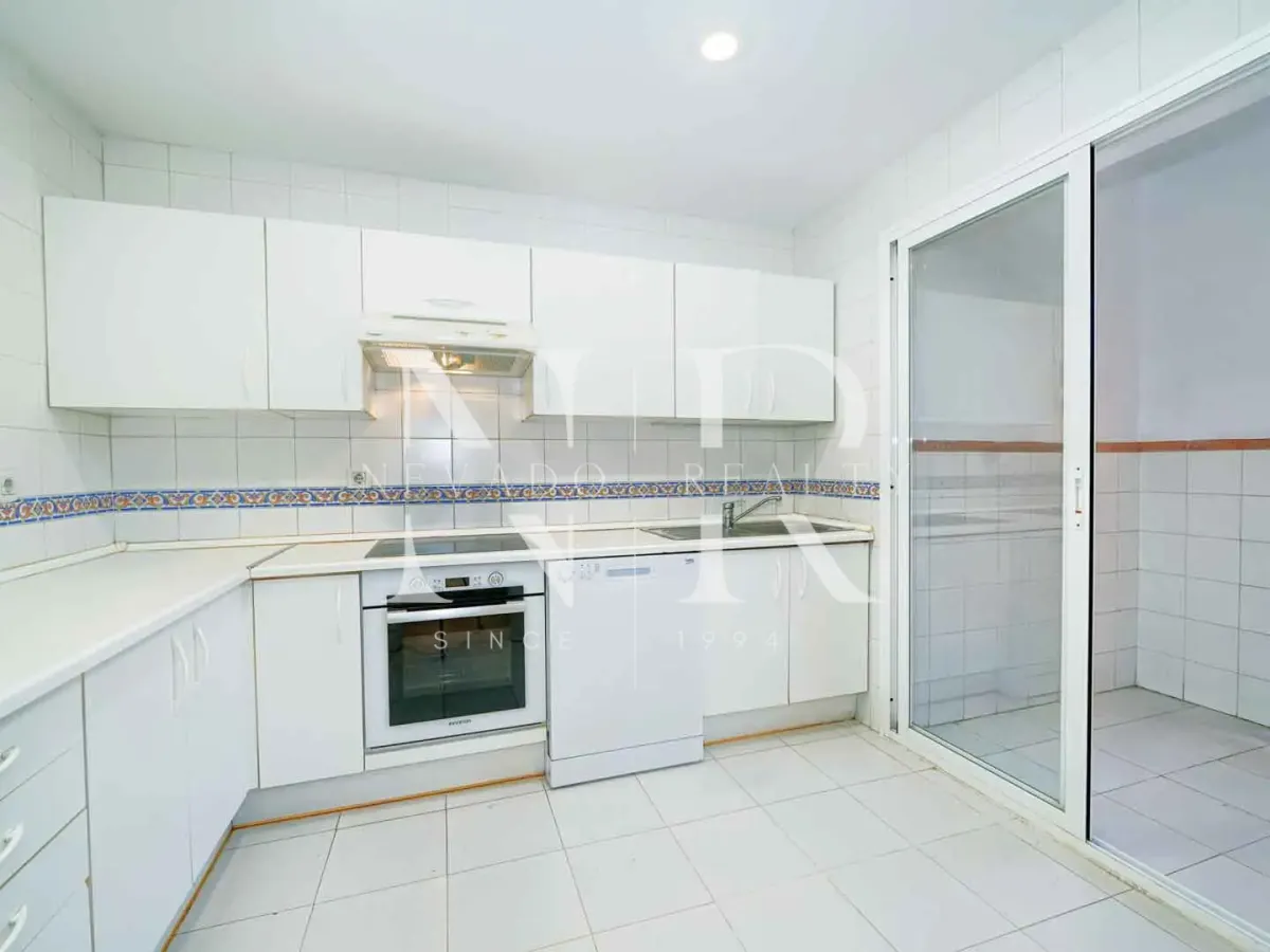 Apartment in La Cartuja Golf Estepona for sale