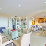 Penthouse in Gran Bahía on the beachfront for sale 3