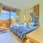 Penthouse in Gran Bahía on the beachfront for sale 11