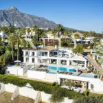 Contemporary villa in Nueva Andalucía for sale 5