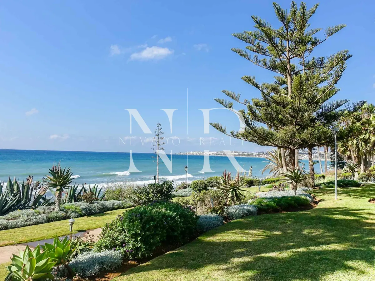 Plot in the Xarblanca residential area with panoramic sea views for sale