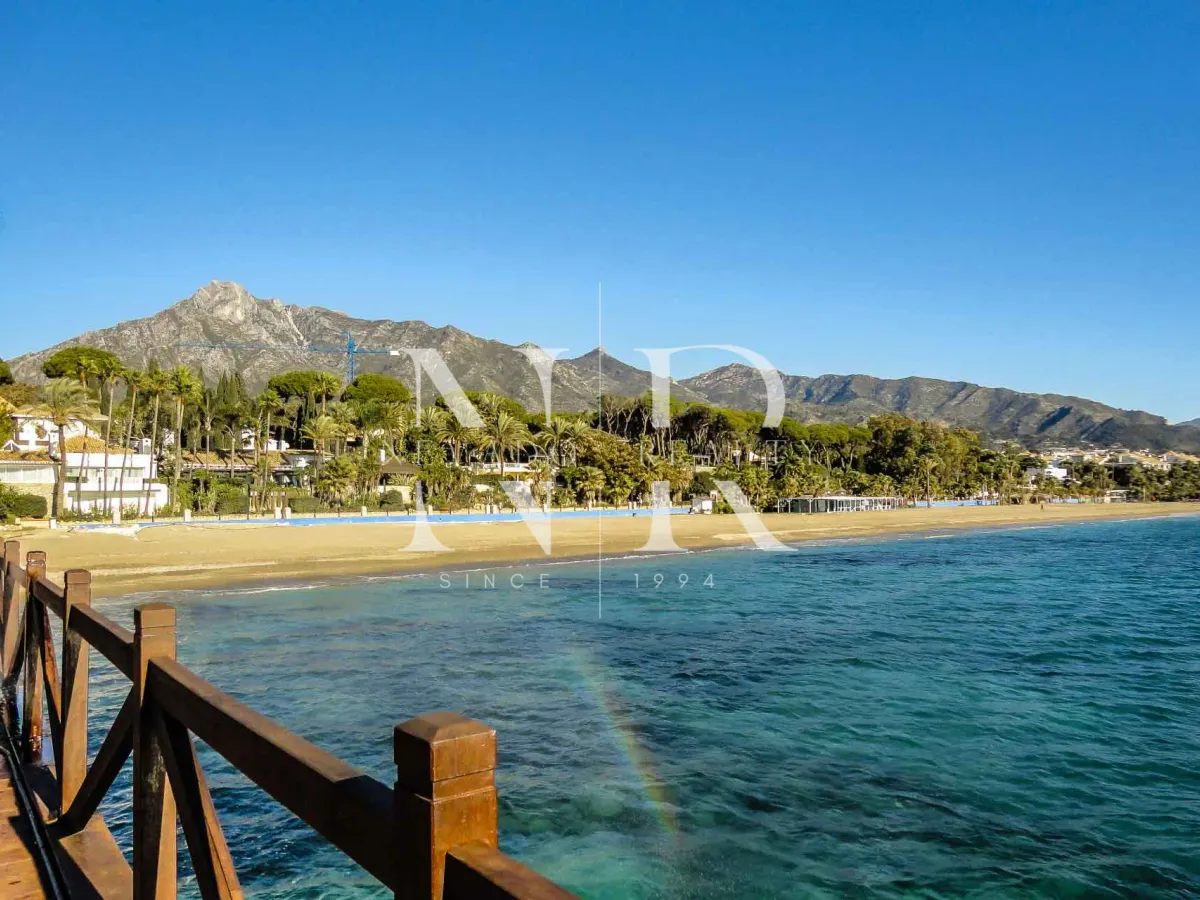 Villa in the Xarblanca residential development under construction for sale