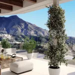 Two bedroom penthouse with a private pool in El Real de la Quinta 1