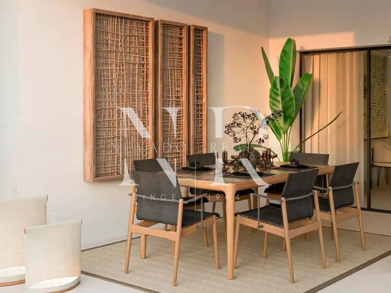 Fully renovated townhouse in La Quinta Golf residential complex for sale