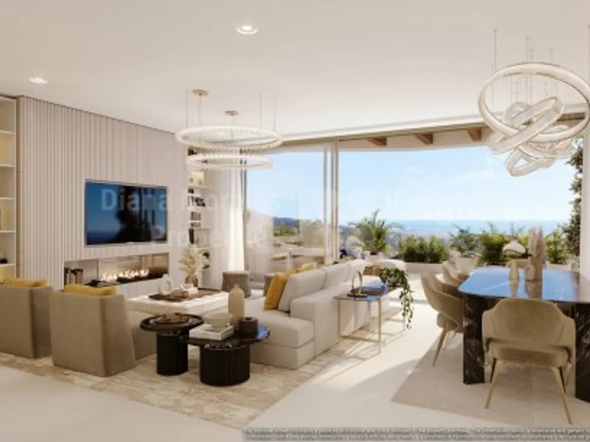 Two bedroom penthouse with a private pool in El Real de la Quinta