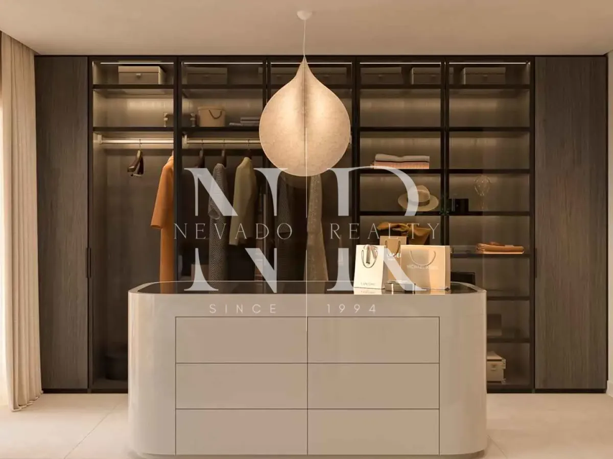 Fully renovated townhouse in La Quinta Golf residential complex for sale