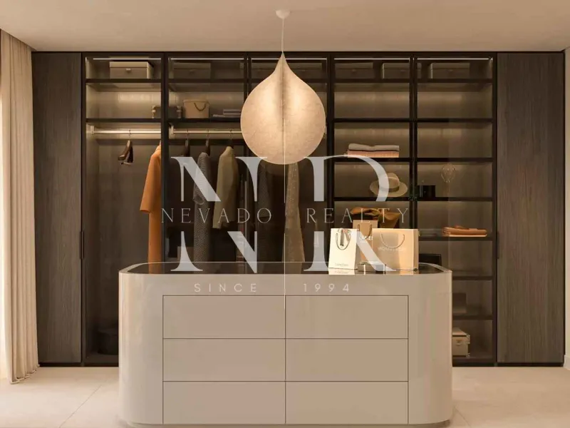 Fully renovated townhouse in La Quinta Golf residential complex for sale