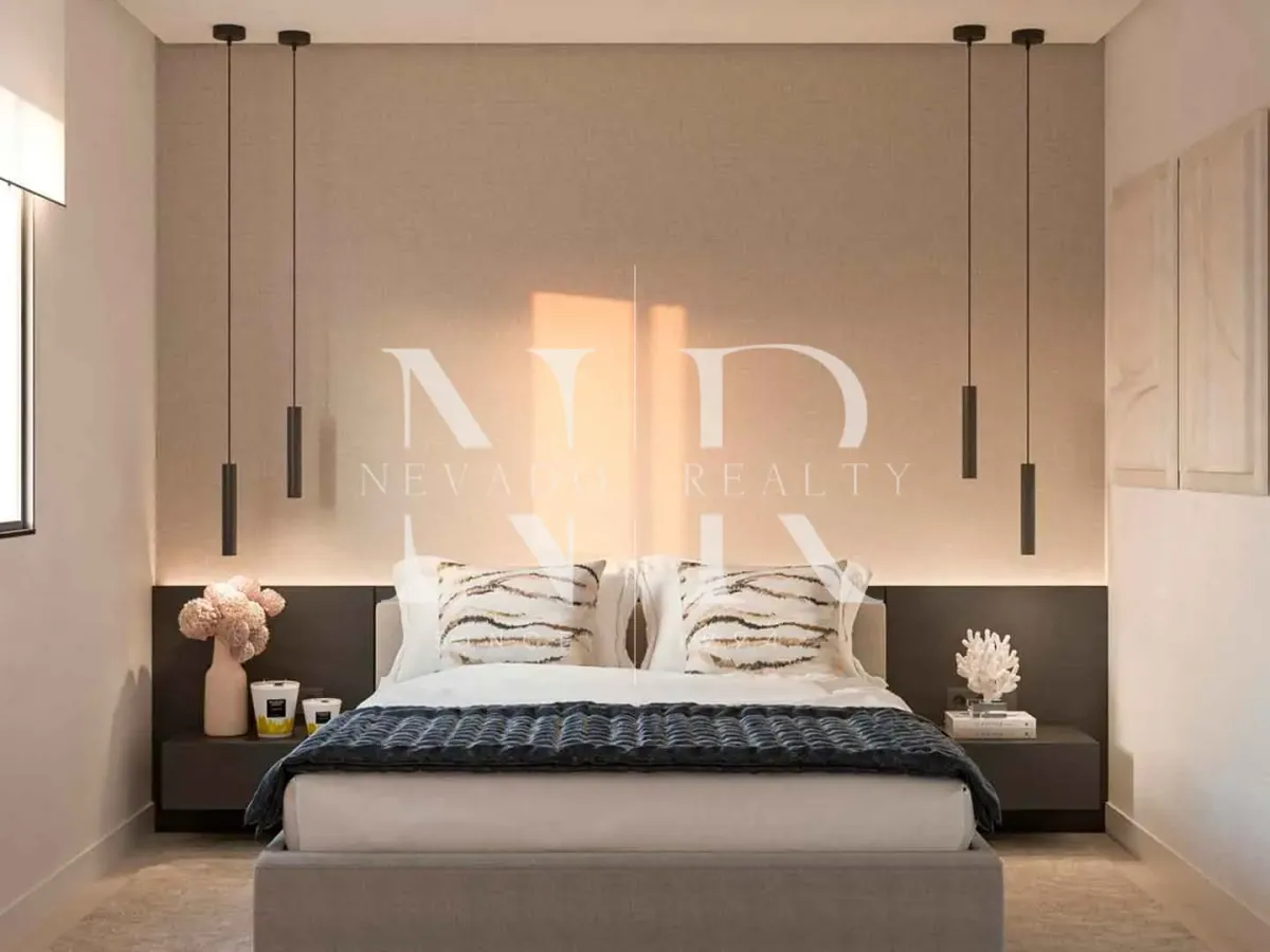 Fully renovated townhouse in La Quinta Golf residential complex for sale