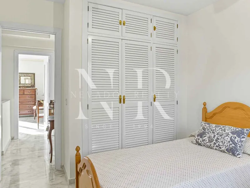 Semi-detached house in El Capricho residential complex for sale