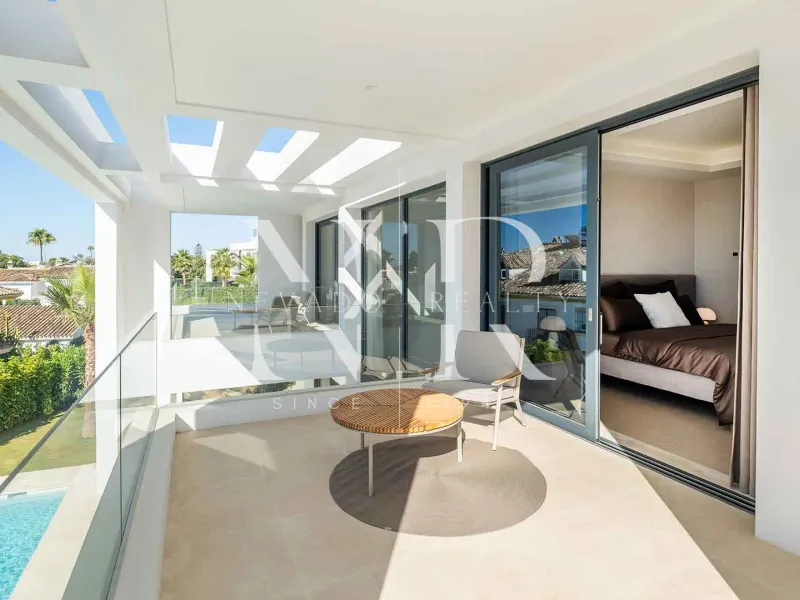 Designer villa for sale in El Paraíso