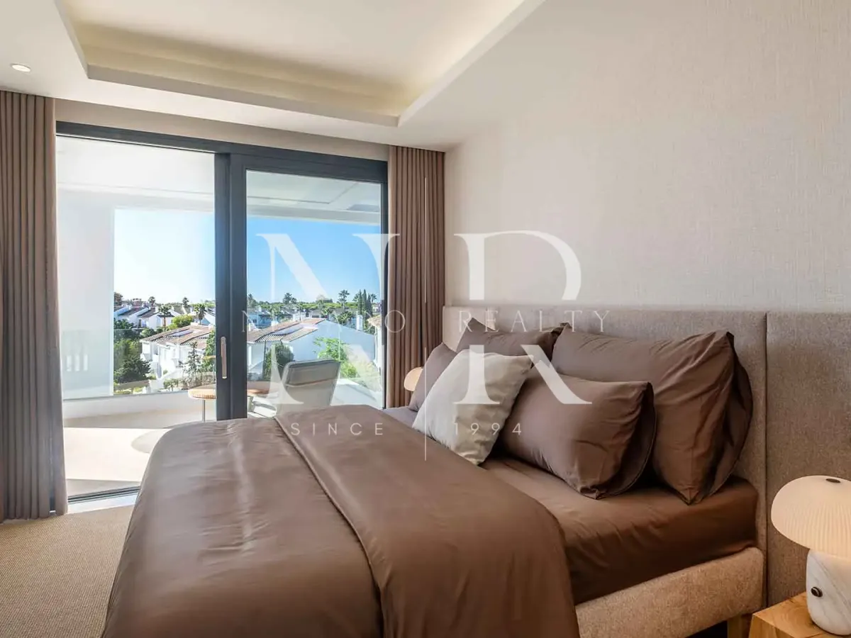 Designer villa for sale in El Paraíso