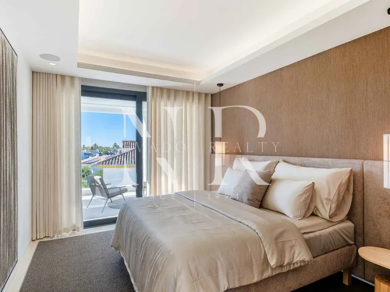 Designer villa for sale in El Paraíso