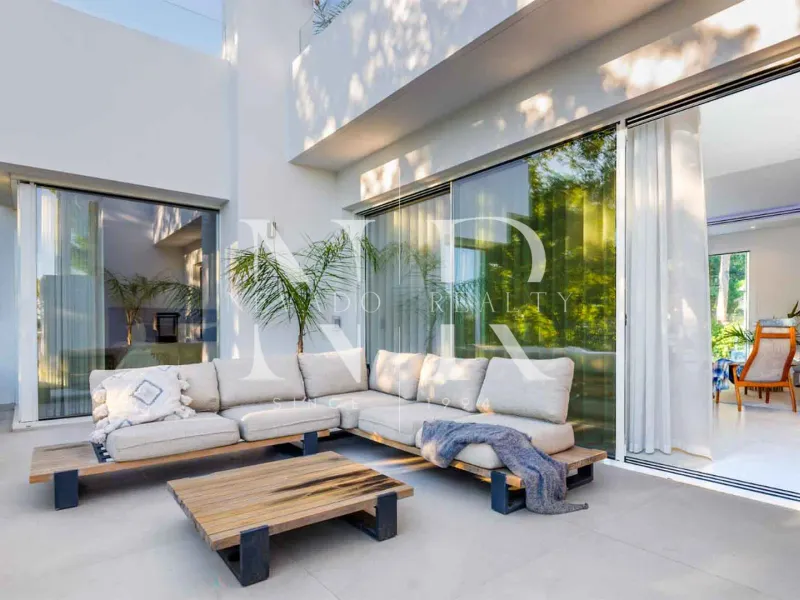 Villa in Nueva Andalucía for sale