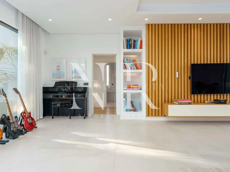 Villa in Nueva Andalucía for sale