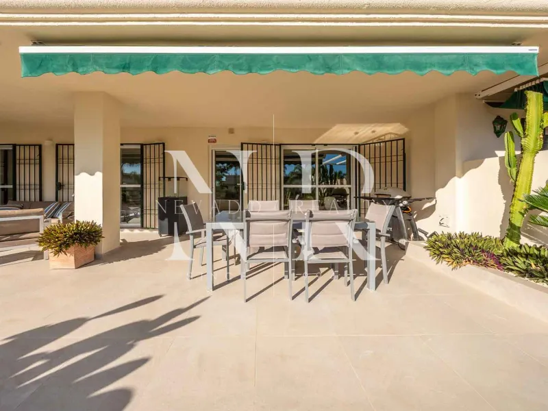 Renovated apartment in the Locrimar residential complex for sale