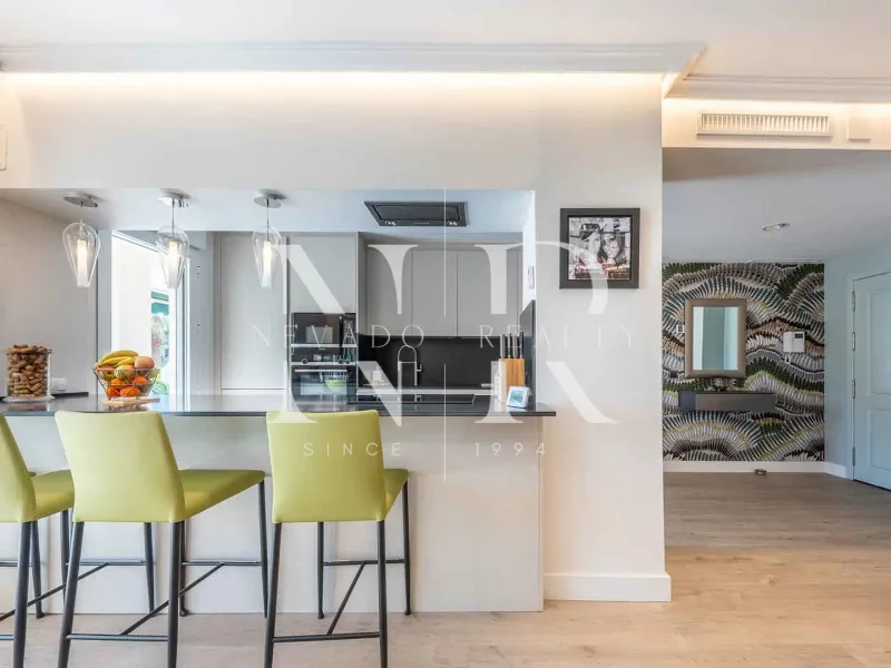 Renovated apartment in the Locrimar residential complex for sale