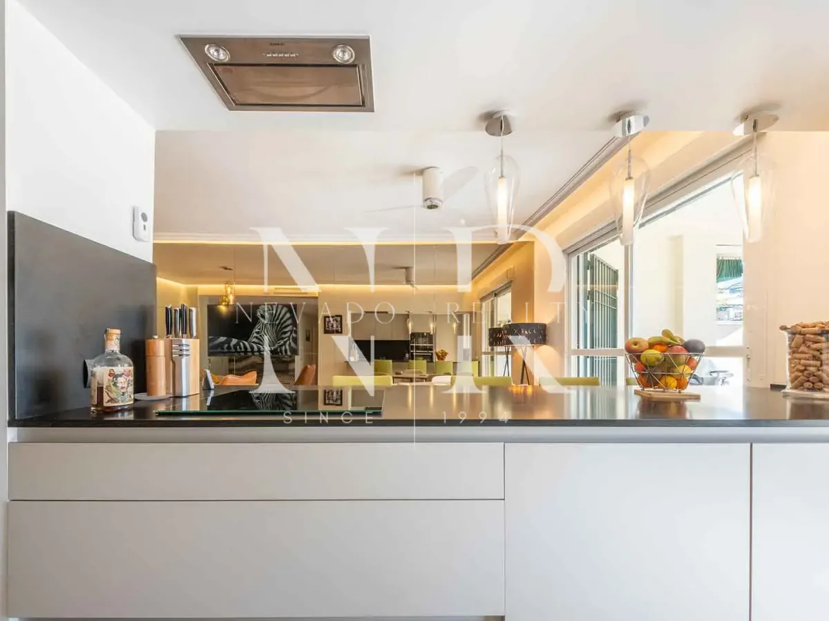 Renovated apartment in the Locrimar residential complex for sale