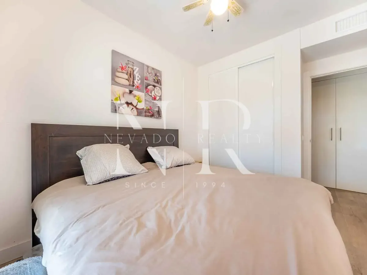 Renovated apartment in the Locrimar residential complex for sale