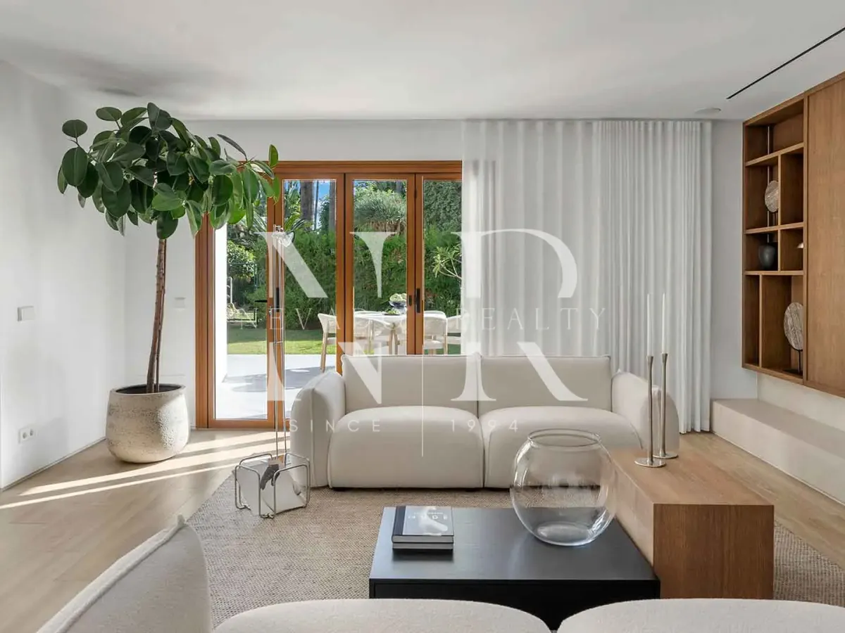 Completely renovated apartment in Alcores del Golf residential complex for sale