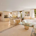 Villa for sale in Nueva Andalucía 11