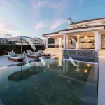 Villa in Nueva Andalucía completely renovated for sale 4