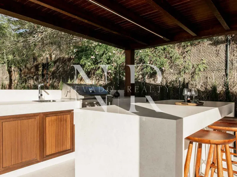 Villa in Nueva Andalucía completely renovated for sale
