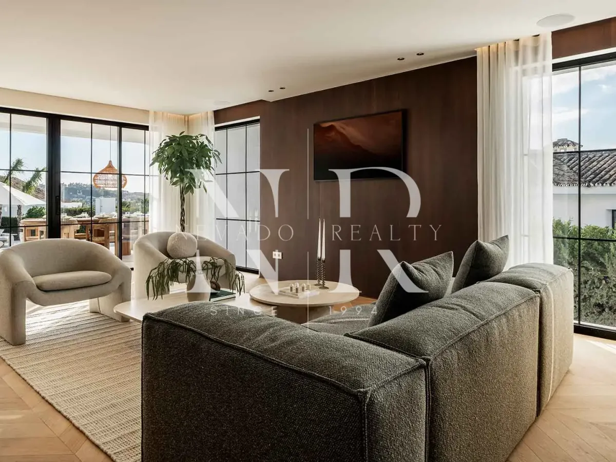 Villa in Nueva Andalucía completely renovated for sale