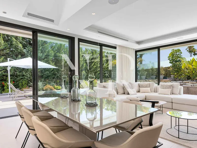 Newly built villa for sale in the La Cerquilla residential area