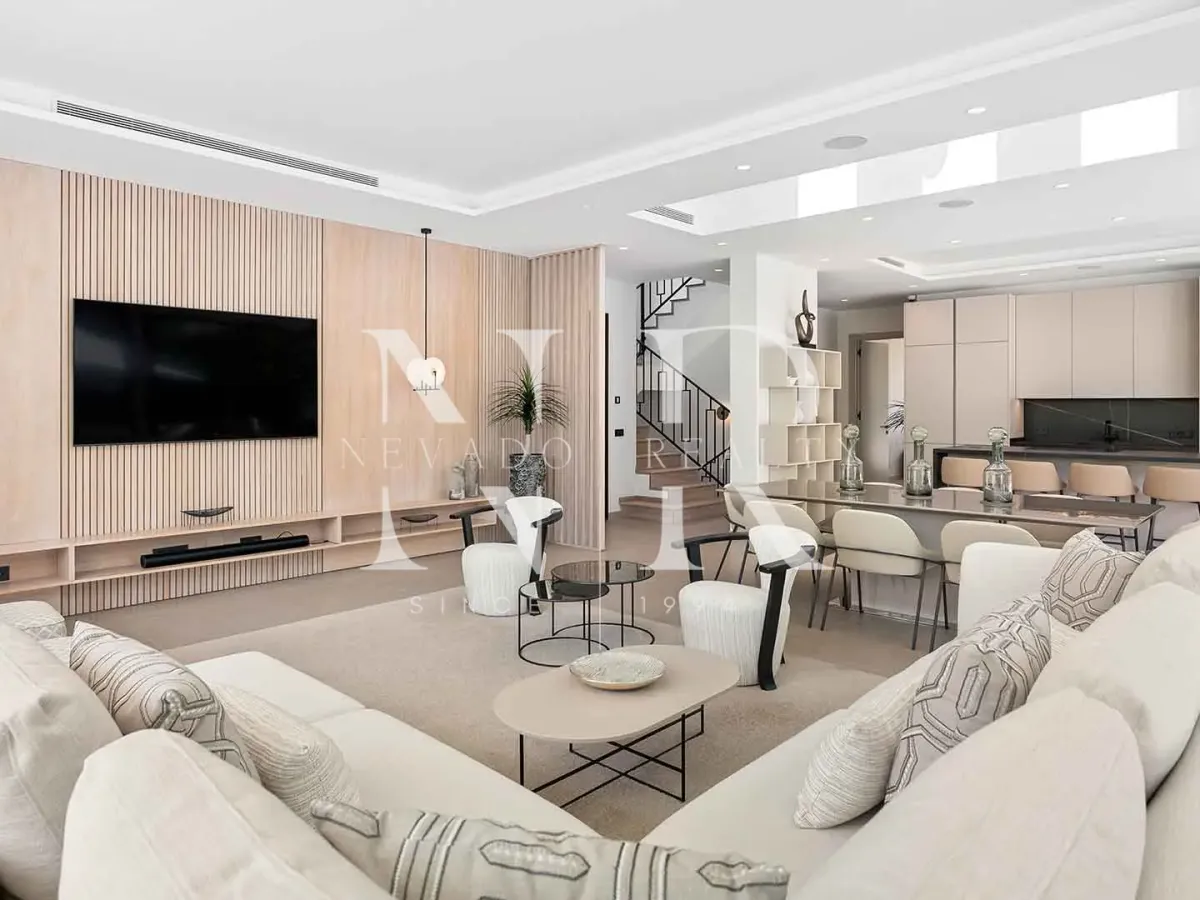 Newly built villa for sale in the La Cerquilla residential area