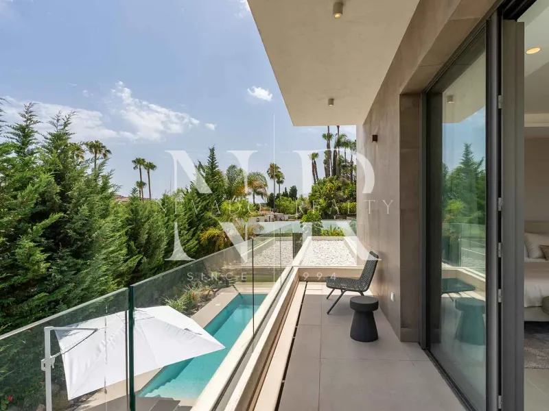 Newly built villa for sale in the La Cerquilla residential area