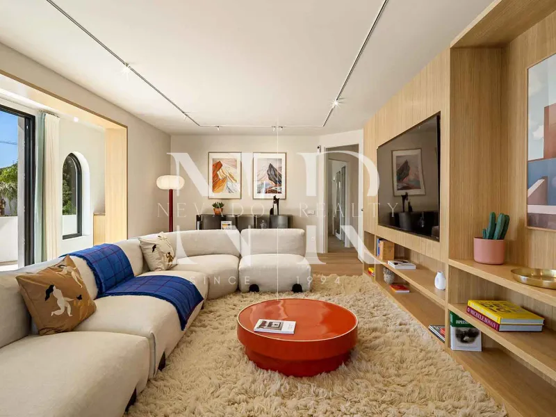 Villa in Las Brisas Golf completely renovated for sale