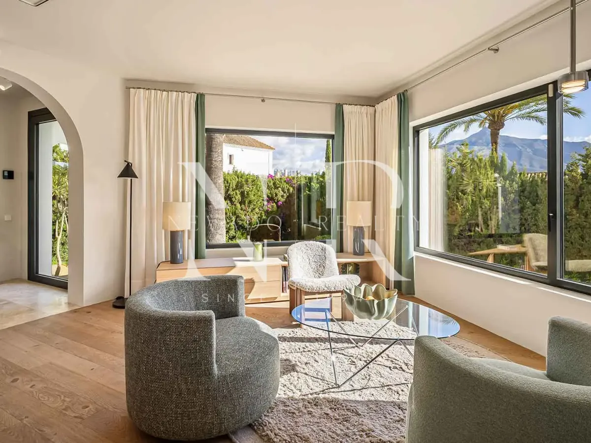 Villa in Las Brisas Golf completely renovated for sale