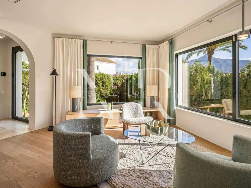 Villa in Las Brisas Golf completely renovated for sale