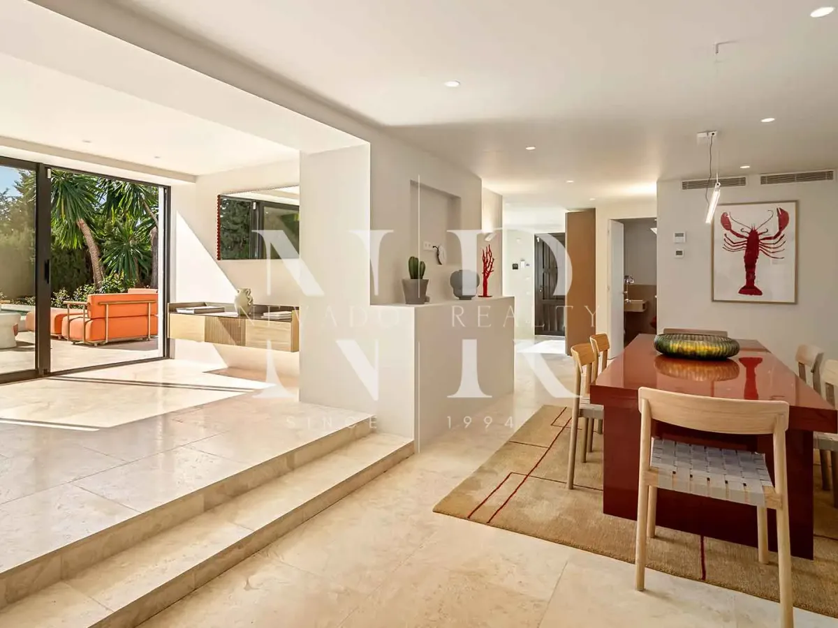 Villa in Las Brisas Golf completely renovated for sale